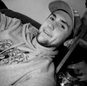 Meet your Posher, Nikolas